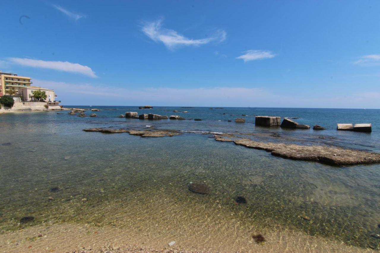 La Dimora Di Dionisio Al Mare Lejlighed Syracuse Eksteriør billede
